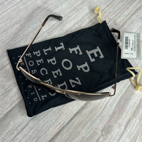 Fossil, Aviator, Brown, and Gold Frame Sunglasses! - Picture 5 of 17